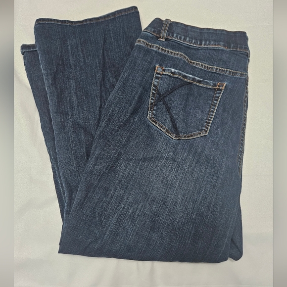 Lany Bryant Plus Size Dark Wash Bootcut Jeans! - Picture 1 of 6